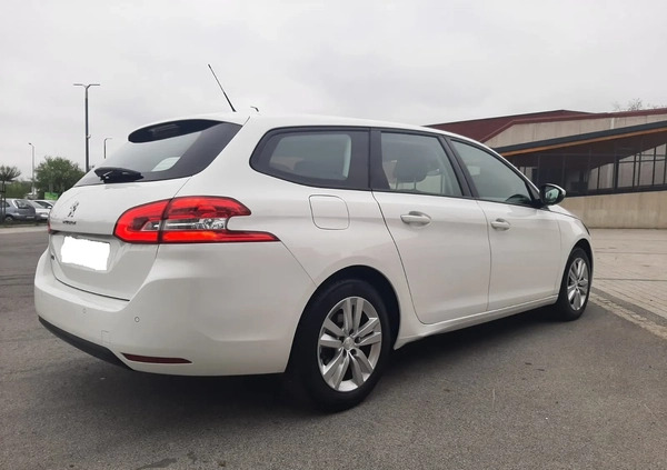 Peugeot 308 cena 51600 przebieg: 112000, rok produkcji 2019 z Kisielice małe 562